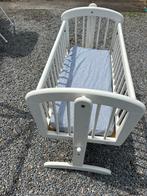 Babywiegje inclusief matras en hoeslakens., Ophalen, Zo goed als nieuw, Wieg