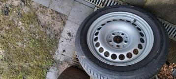 Band en velg  beschikbaar voor biedingen