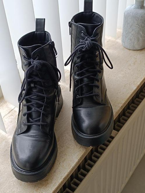 Dikke zwarte lederen boots, Kleding | Dames, Schoenen, Zo goed als nieuw, Lage of Enkellaarzen, Zwart, Ophalen of Verzenden