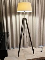 Staanlamp driepikkel met lampenkap, Ophalen, Hout, 150 tot 200 cm, Driepikkel