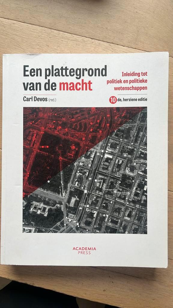 Carl Devos - Een plattegrond van de macht 2022, Boeken, Studieboeken en Cursussen, Zo goed als nieuw, Ophalen of Verzenden
