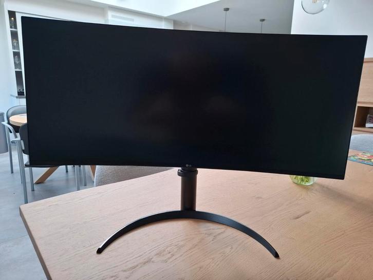 LG 34WP85CP-B, Computers en Software, Monitoren, Zo goed als nieuw, Ultrawide, In hoogte verstelbaar, LED, HD, Ophalen of Verzenden