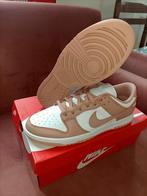 Nike Dunk Low Retro Rose Whisper EU 44,5, Wit, Nike, Nieuw, Ophalen of Verzenden