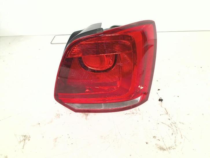 FEU ARRIÈRE DROIT Volkswagen Polo V (6R) (01-2009/10-2017), Autos : Pièces & Accessoires, Éclairage, Volkswagen, Utilisé