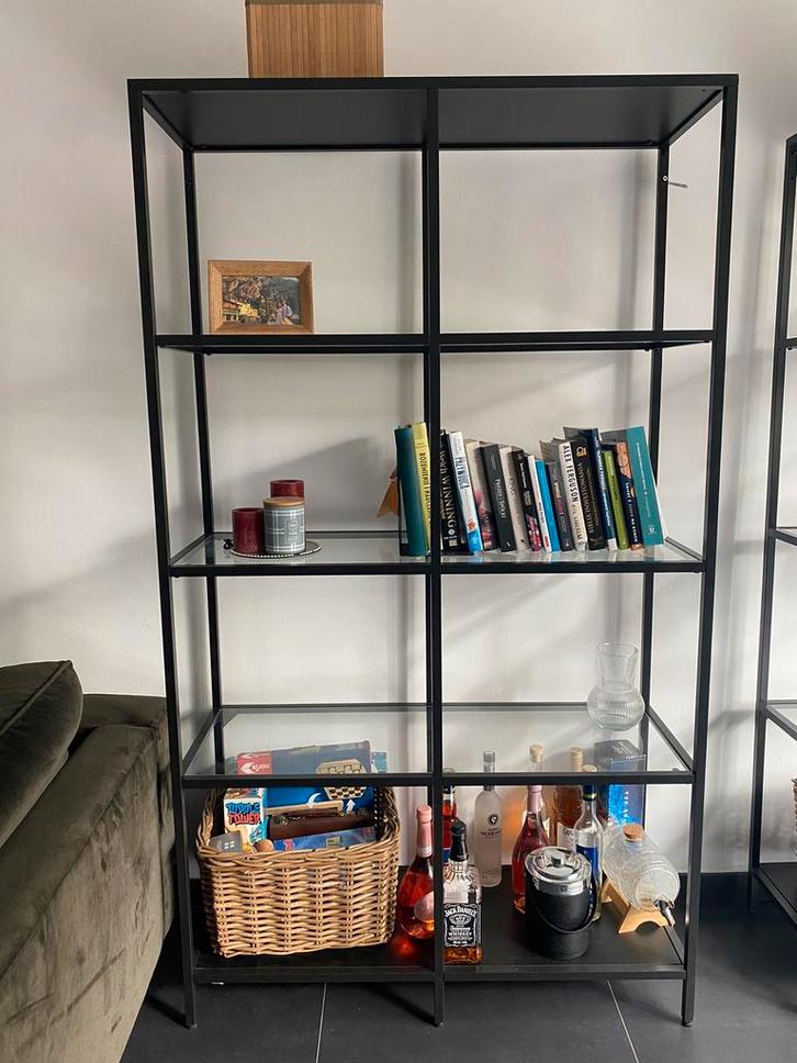 Ikea VITTSJO Glazen Displaykast kast Loft Stijl, Huis en Inrichting, Kasten | Stellingkasten, Gebruikt, Ophalen