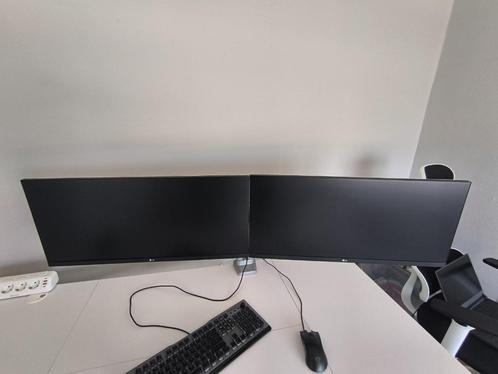 2 LG-monitoren + 2 monitorarmen + 2 monitorvoeten + kabels, Computers en Software, Desktop Pc's, Zo goed als nieuw, Ophalen