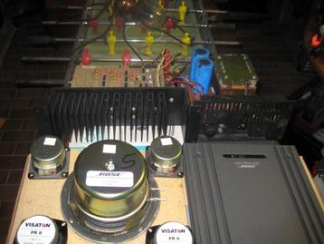 Surround BOSE Versterker + Luidsprekers beschikbaar voor biedingen