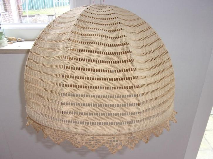 handgemaakte lampenkap, Huis en Inrichting, Lampen | Lampenkappen, Gebruikt, 25 tot 50 cm, Rond, Beige, Ophalen of Verzenden