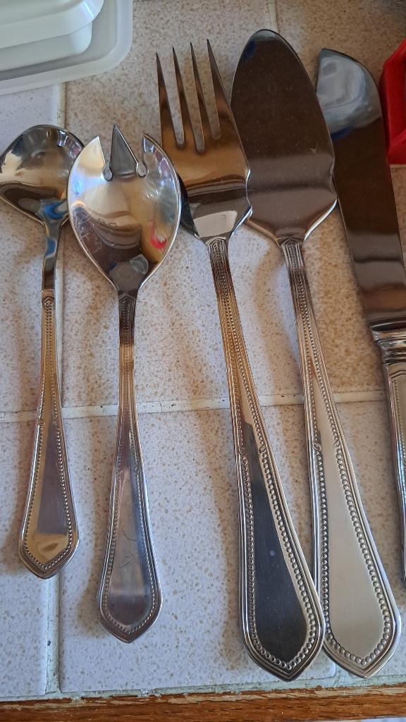 ménagère 77 couverts Cromo 18-10 vintage Neuf, Maison & Meubles, Cuisine | Couverts, Enlèvement ou Envoi