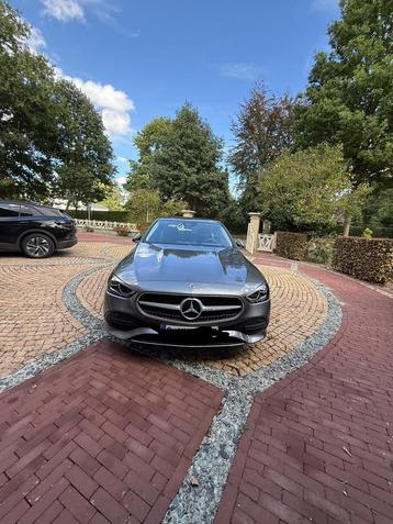 Mercedes-Benz C-Klasse 2023 | 13xxx km | Benzine| Nieuwstaat beschikbaar voor biedingen