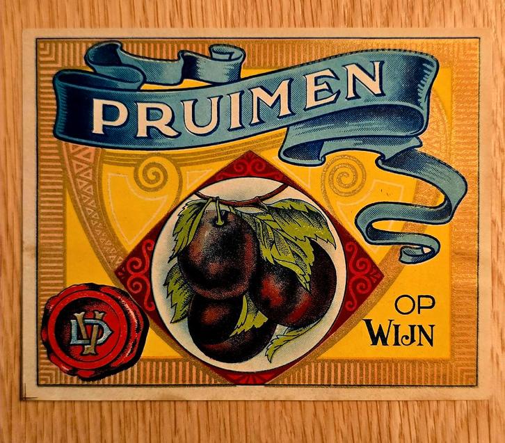 Pruimen op Wijn - DV Oud label - Label 117, Verzamelen, Biermerken, Overige typen, Ophalen of Verzenden