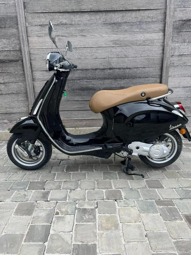 Vespa Primavera 50cc Zwart (Klasse A), Fietsen en Brommers, Scooters | Vespa, Zo goed als nieuw, Overige modellen, Klasse A (25 km/u)