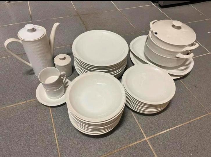 Servies wit, Antiek en Kunst, Antiek | Servies compleet, Ophalen