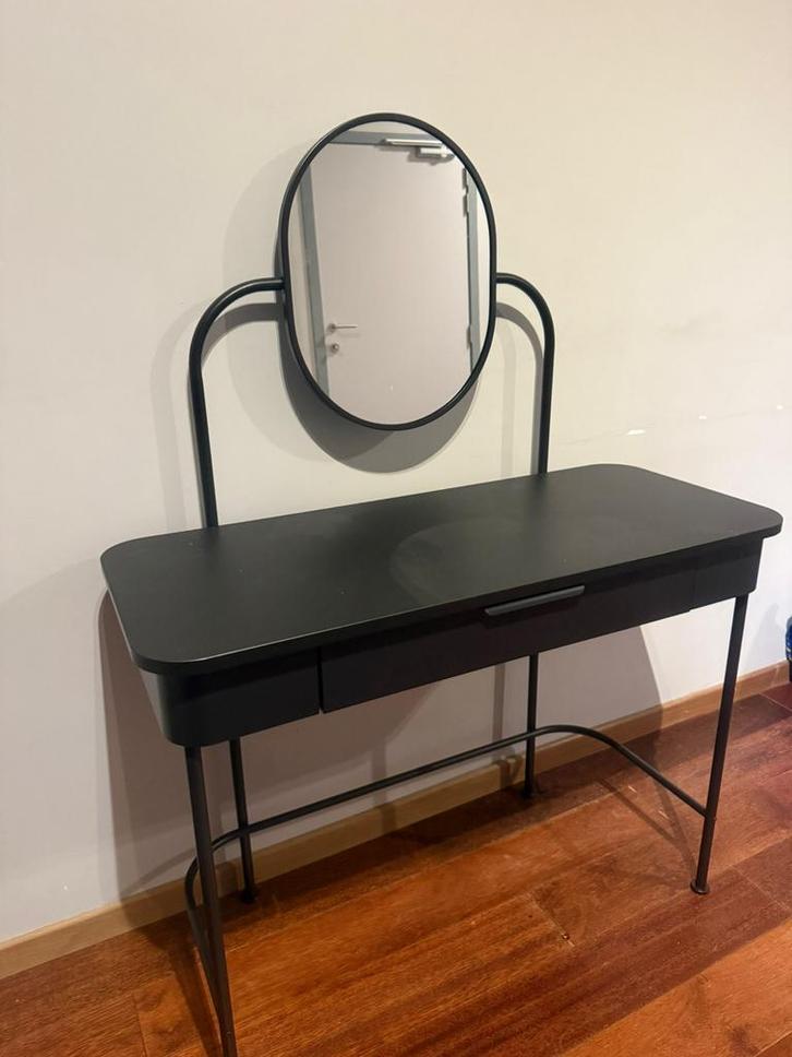 Black Vanity / Desk with Mirror – Good Condition – Leuven, Huis en Inrichting, Tafels | Kaptafels, Nieuw, Ophalen