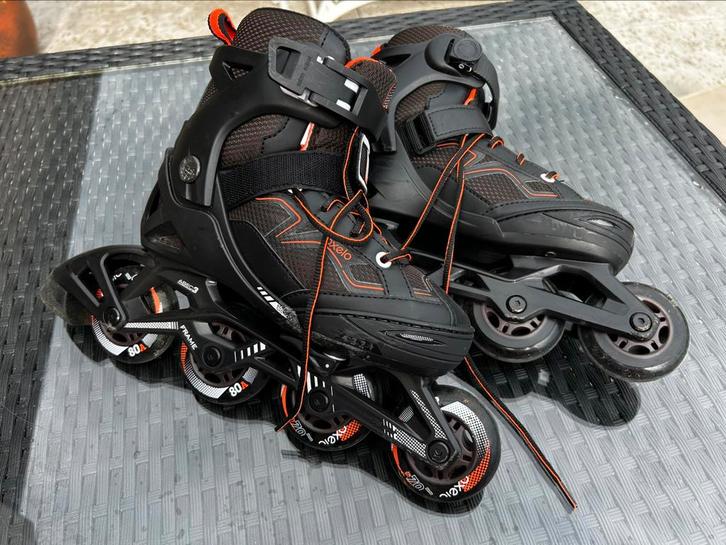 Oxelo Inline Skates + Bescherming – Maat 32-35 (6-10 jaar), Sport en Fitness, Skeelers, Zo goed als nieuw, Inline skates 4 wielen