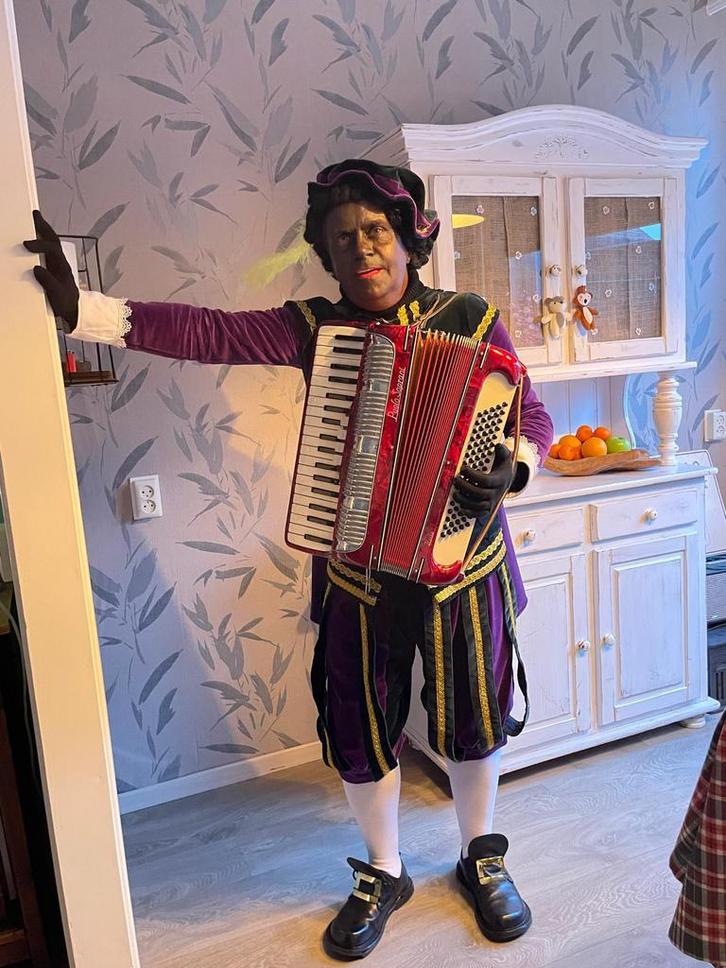 PIET OP BEZOEK: GEEN STANDAARD BEZOEKJE, Diversen, Sinterklaas, Zo goed als nieuw, Ophalen