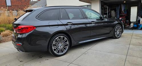 Zeer mooie bmw 530d xdrive, Autos, BMW, Particulier, Série 5, Diesel, Euro 6, Break, 5 portes, Automatique, Noir, Noir, Cuir, Quatre roues motrices / 4X4