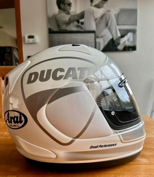 Casque Arai Ducati, Motos, Vêtements | Casques de moto, Casque intégral, S, Arai, Neuf, avec ticket