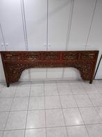 Antieke voorkant van altaar tafel, Ophalen