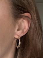 Goudkleurige oorringen, Ophalen of Verzenden, Nieuw, Goud, Overige materialen