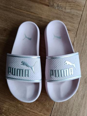 Slippers Puma maat 31 (13) roze, Enlèvement ou Envoi