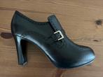Zwarte schoen met hak maat 38, Kleding | Dames, Ophalen of Verzenden, Schoenen met hoge hakken, Zo goed als nieuw, Zwart