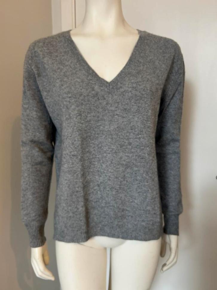 Just Cachmere pull col V 100% cachemire gris clair M, Vêtements | Femmes, Pulls & Gilets, Comme neuf, Gris, Enlèvement ou Envoi