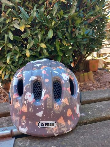 Fietshelm Abus 45-50cm Eenhoorn  beschikbaar voor biedingen