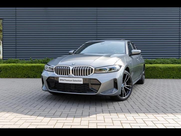 BMW Serie 3 330 xDrive, Auto's, BMW, Bedrijf, 3 Reeks, Adaptieve lichten, Airbags, Airconditioning, Alarm, Bluetooth, Boordcomputer