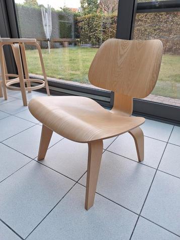 Chaise haute de gamme Plywood Group beschikbaar voor biedingen