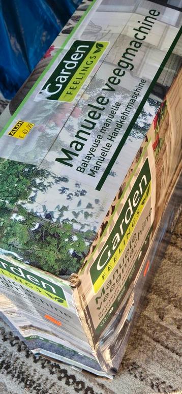 Nieuwe manuele Veegmachine 70cm beschikbaar voor biedingen