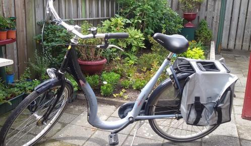 SUPER MOOIE LUXE FIETS MET LAGE INSTAP,VOOR DAMES RN HEREN, Fietsen en Brommers, Overige Fietsen en Brommers, Gebruikt, Ophalen