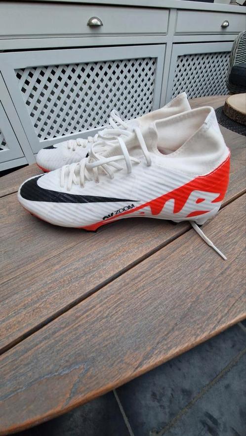 Voetbalschoenen Nike maat 40, Verzamelen, Sportartikelen en Voetbal, Ophalen of Verzenden