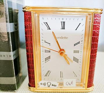 Réveil de style VEDETTE à quartz en métal doré + cuir, neuf beschikbaar voor biedingen