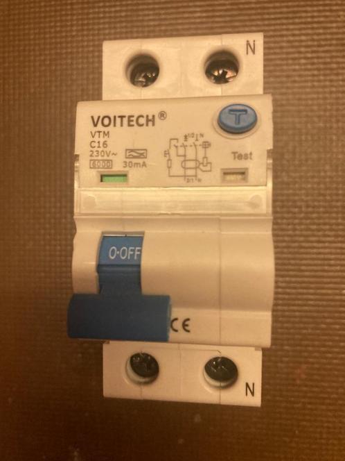 C16 zekering automaat met aardlek van Voitech., Electroménager, Pièces & Accessoires, Comme neuf, Enlèvement ou Envoi