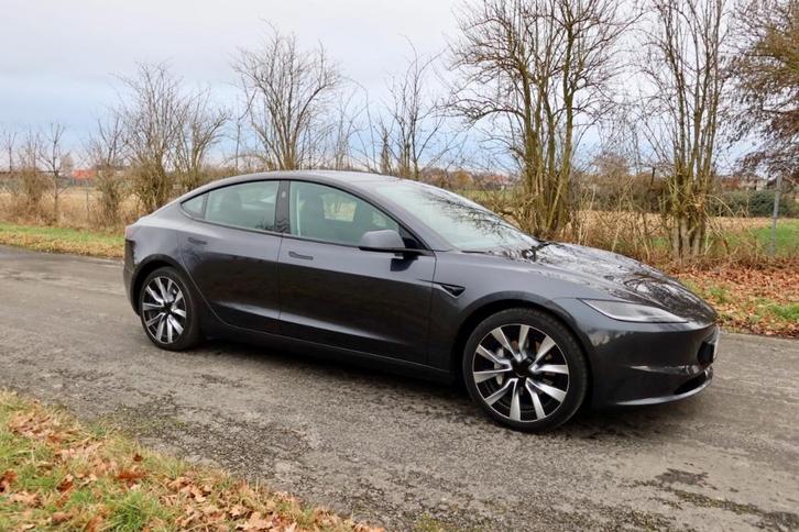 Tesla Model 3 - Longue autonomie - 4x4 - 498 ch, Autos, Tesla, Particulier, Model 3, Caméra 360°, 4x4, ABS, Caméra de recul, Phares directionnels