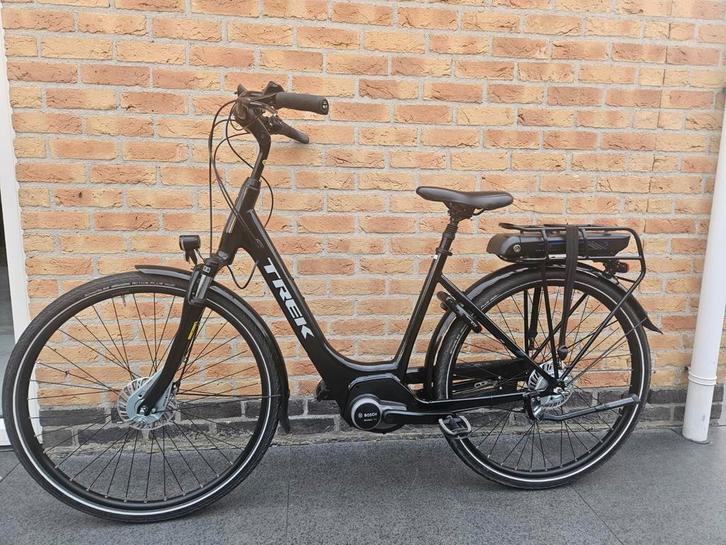 Trek Elektrische damesfiets met bosch motor., Fietsen en Brommers, Elektrische fietsen, Zo goed als nieuw, Batavus, Ophalen of Verzenden