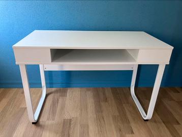 Bureau kind - wit beschikbaar voor biedingen