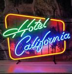 Hotel California USA decoratie neon mancave film garage, Ophalen of Verzenden, Nieuw, Lichtbak of (neon) lamp