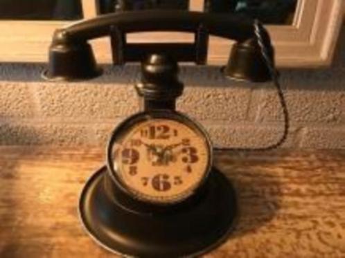 klok als telefoon , kado, Huis en Inrichting, Woonaccessoires | Klokken, Nieuw, Ophalen of Verzenden