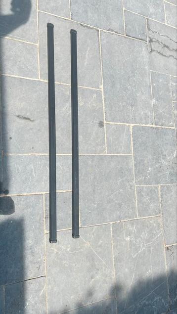 Twee dakrailbars van Thule beschikbaar voor biedingen