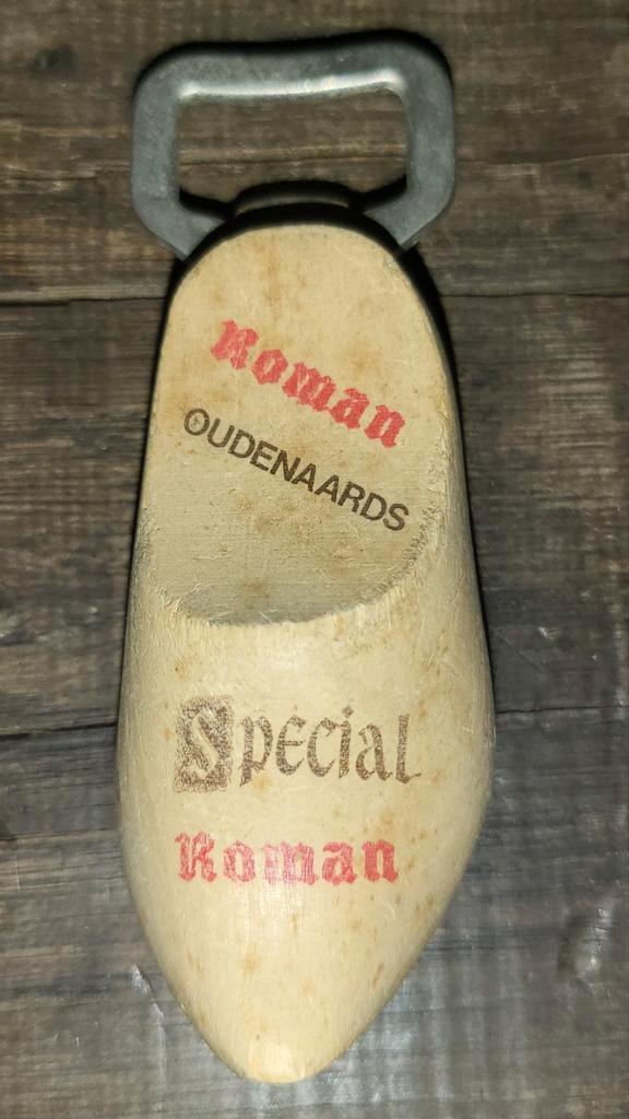 Roman houten flessenopener klomp, Verzamelen, Biermerken, Zo goed als nieuw, Ophalen of Verzenden