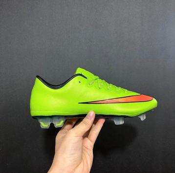 Nike Mercurial taille 44, Enlèvement ou Envoi, Comme neuf