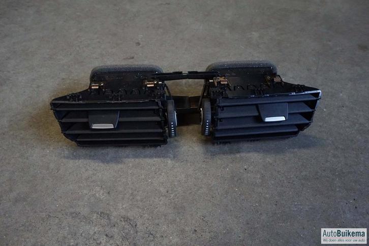 Origineel Bmw 2 Serie F45 ventilatie rooster, Auto-onderdelen, Dashboard en Schakelaars, BMW, Nieuw, Ophalen of Verzenden