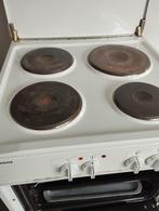 Cuisinière électrique Siemens blanche 4 plaques chauffantes, Electroménager, Enlèvement, Électrique