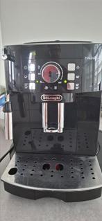 Delonghi Magnifica S koffiemachine met 3 maanden garantie, 10 kopjes of meer, Ophalen of Verzenden, Zo goed als nieuw, Afneembaar waterreservoir