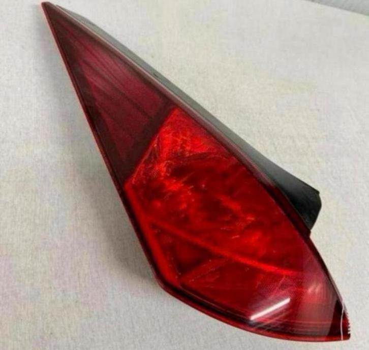 Nissan 350Z 350-Z achterlicht links linker achter licht lamp, Auto-onderdelen, Verlichting, Nissan, Gebruikt, Ophalen of Verzenden