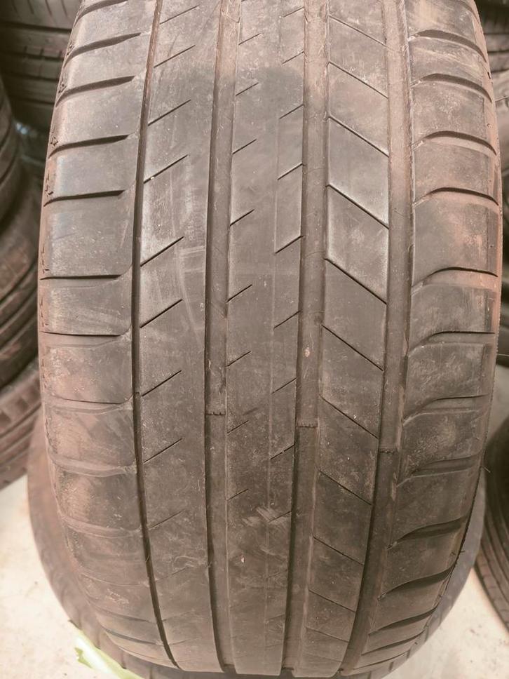 235/55r19 Michelin 50€ chacun avec places 235/55/19 r19, Autos : Pièces & Accessoires, Commande, Utilisé, Enlèvement