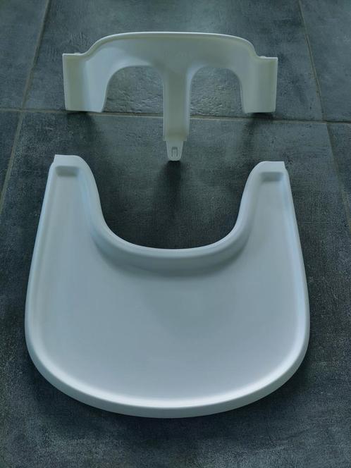 Stokke Tripp Trapp babyset met hoepel, Kinderen en Baby's, Kinderstoelen, Zo goed als nieuw, Meegroeistoel, Afneembaar eetblad