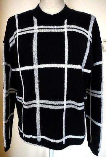 Nieuwe met label: pull Max Mara. Maat M. beschikbaar voor biedingen